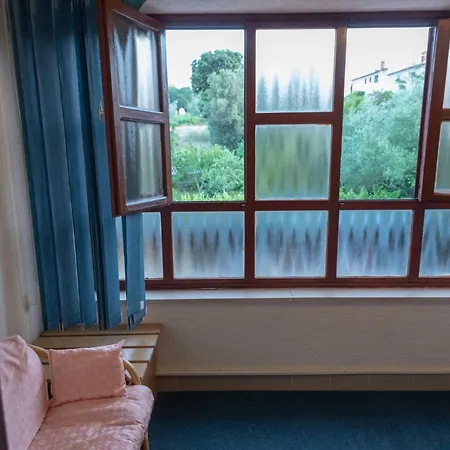 Dianaville Bed and breakfast Banjole