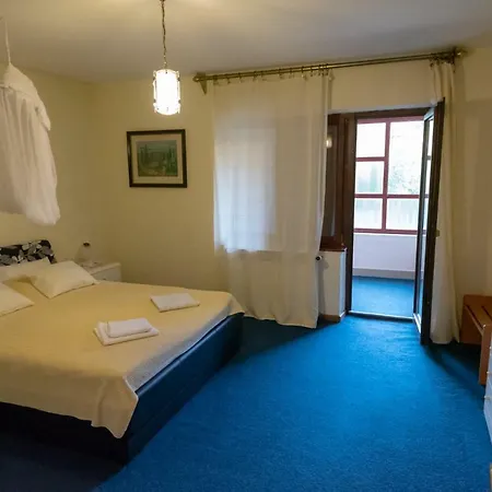 Dianaville Bed and breakfast
